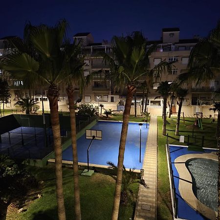 Piso Costa De Almeria Retamar  Eksteriør billede